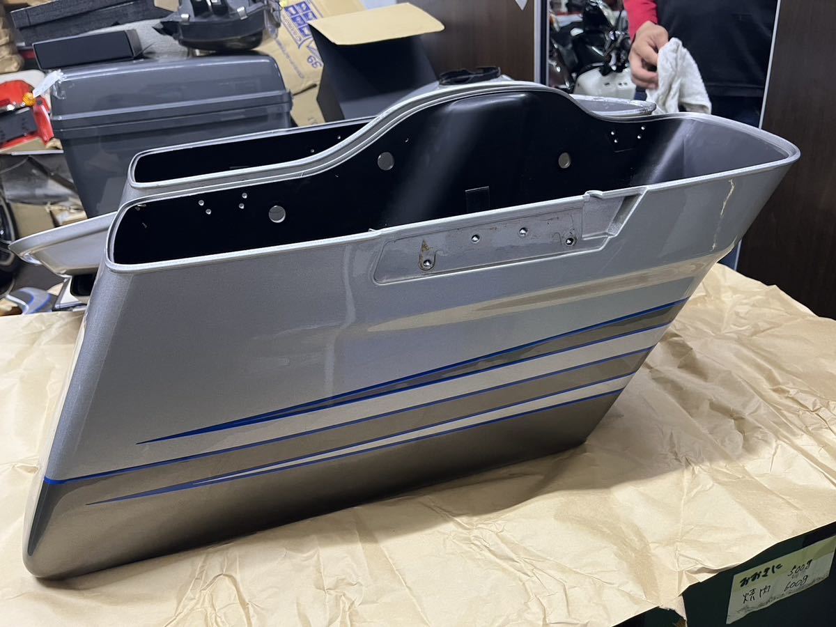 Harley-Davidson CVO FLTRUSE ロードグライド ウルトラ 2015年 純正 