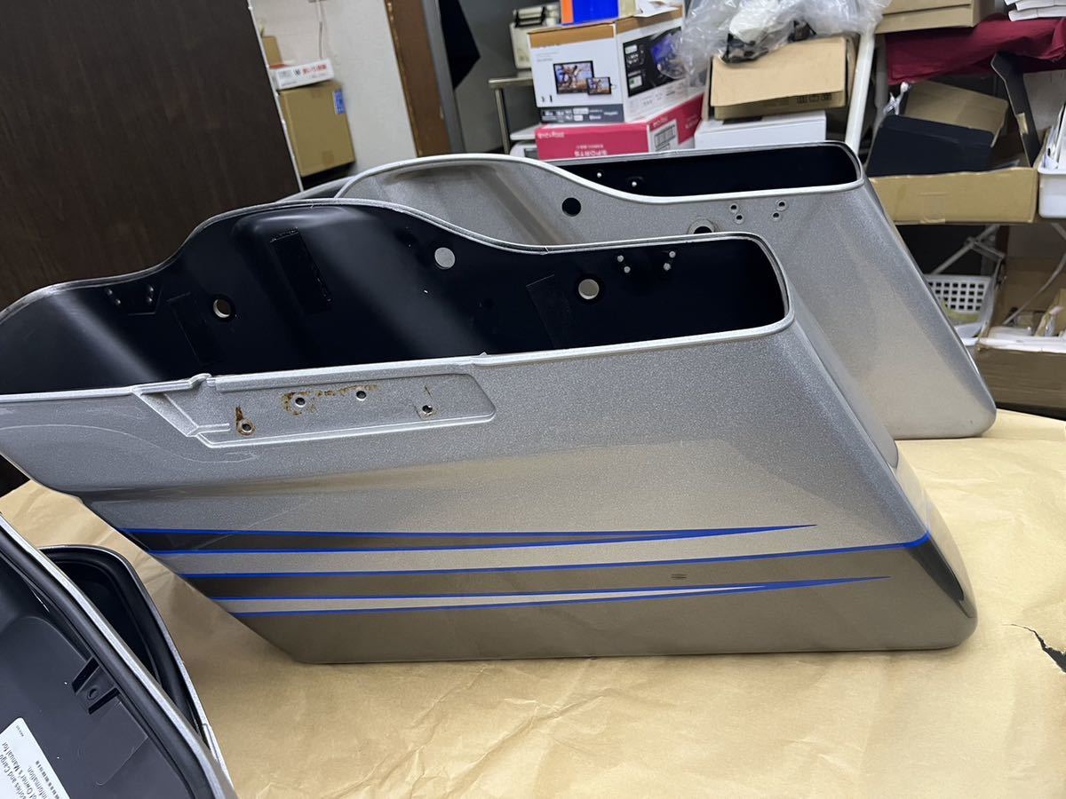 Harley-Davidson CVO FLTRUSE ロードグライド ウルトラ 2015年 純正 