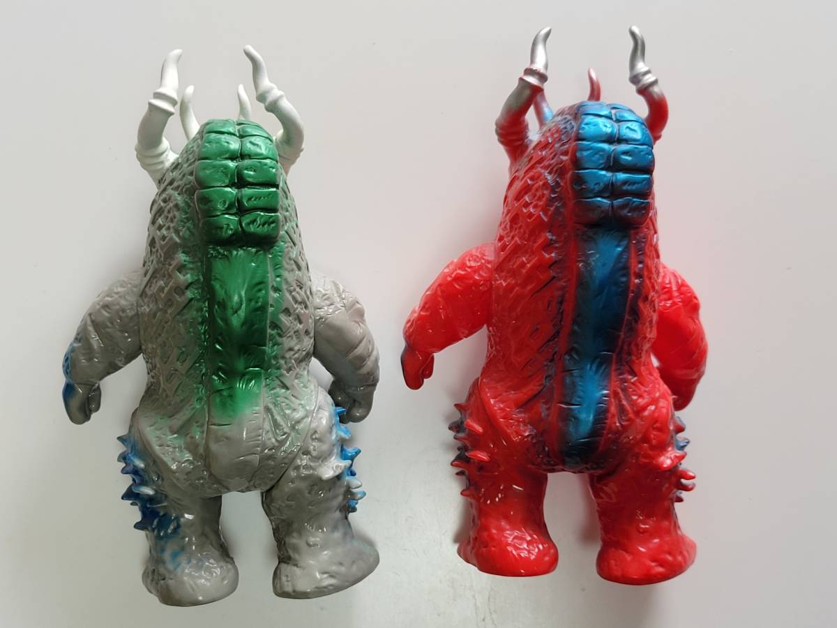 ブルマァクの怪獣シリーズ☆カプセル怪獣ミクラス☆茶色 