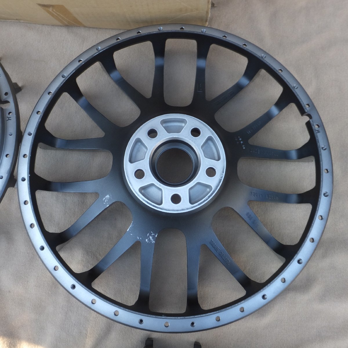岐阜発 未使用☆タナベ SSR エグゼキューター EXECUTOR CV03 20インチ 