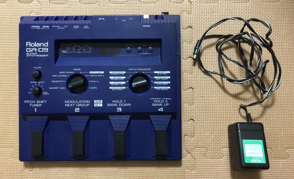 ギターシンセサイザー Roland GR-09 ACアダプタ付き