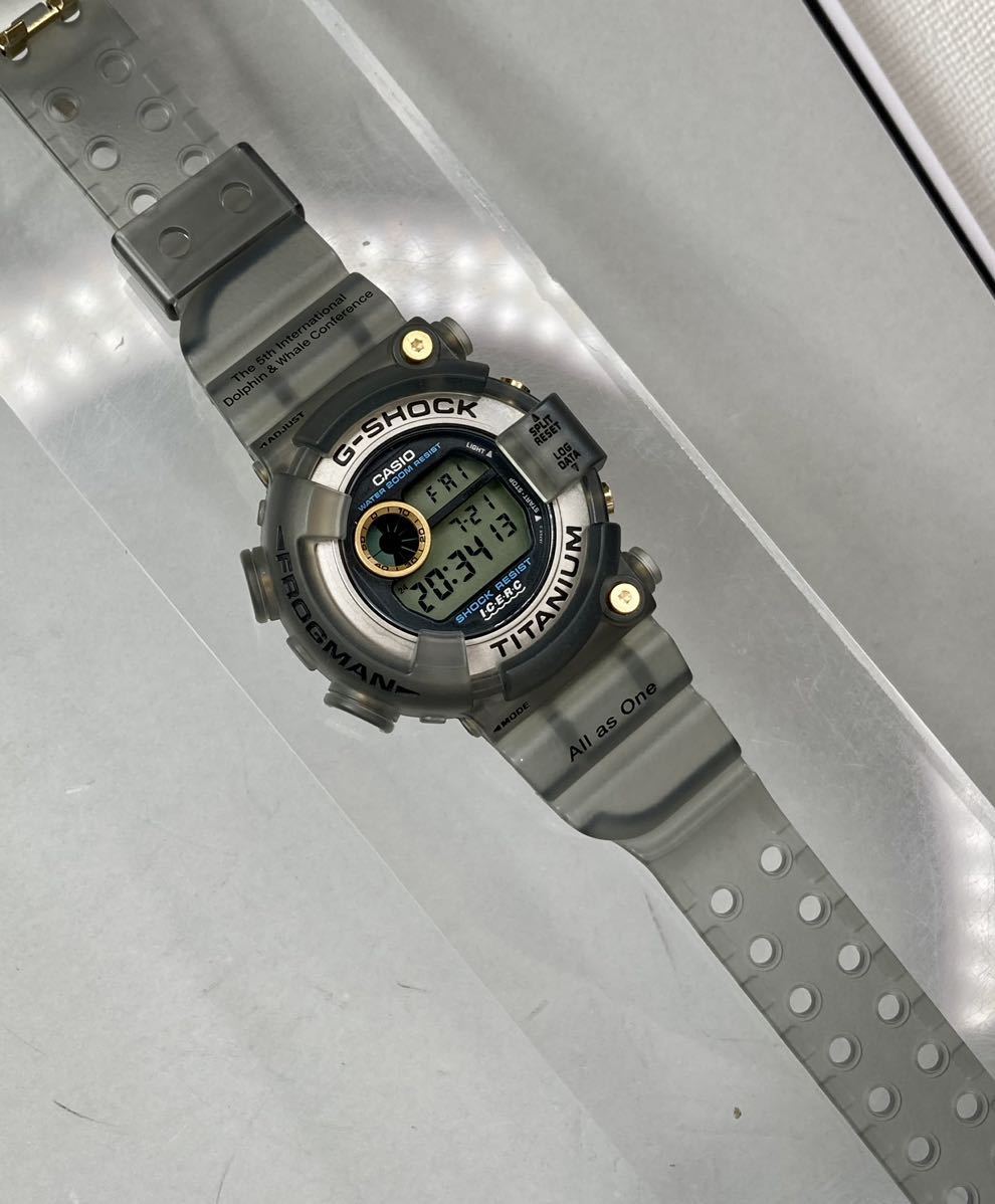 未使用同様 極美品G-SHOCK DW-8200K-8 FROGMAN フロッグマン イルカ 