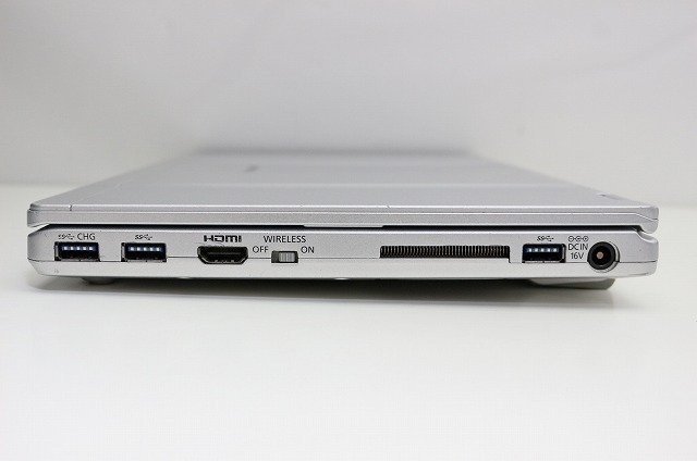 軽量コンパクトノートPC☘️第7世代 Core i5☘️SSD☘️カメラ☘️指紋認証 軽量コンパクトノートPC☘️第7世代 Core i5☘️SSD☘️カメラ☘️指紋