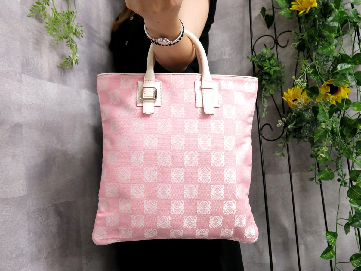 ●超美品●LOEWE ロエベ●アナグラム●総柄●キャンバス カーフ レザー 本革●ハンド バッグ●ピンク ホワイト●SV金具●A4 収納●Js38508