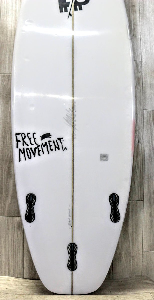 バリ購入 FREE PIG MOVEMENT ショートボード 5'8