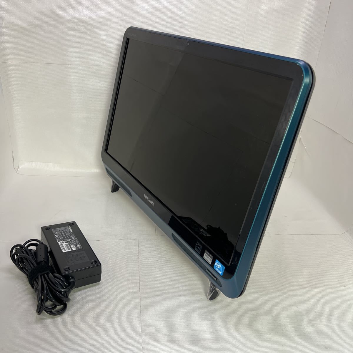 TOSHIBA REGZA PC D712/T3FWK Core i7-3610QM 2.30GHz/8GB/1TB/Wi-Fi