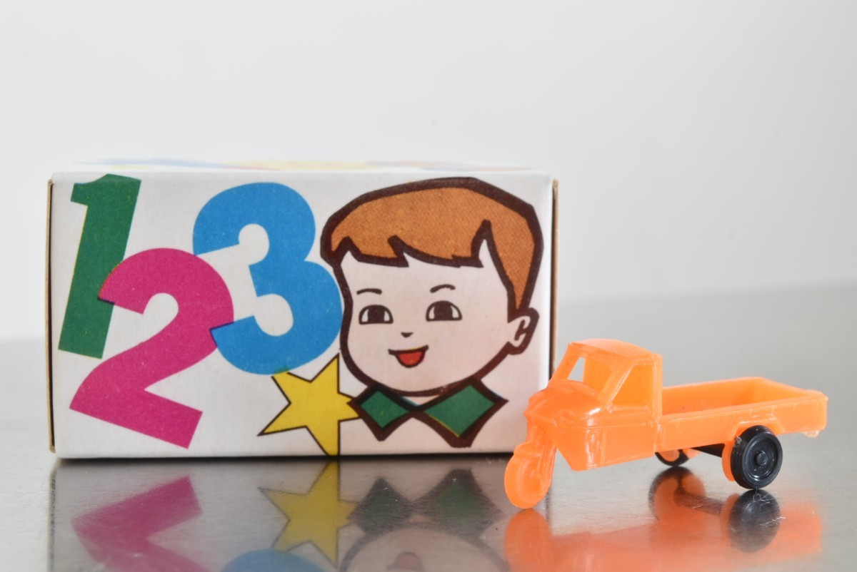 鸛《昭和レトロ》江崎グリコ へんしんロボットパピーくん 玩具 おまけ