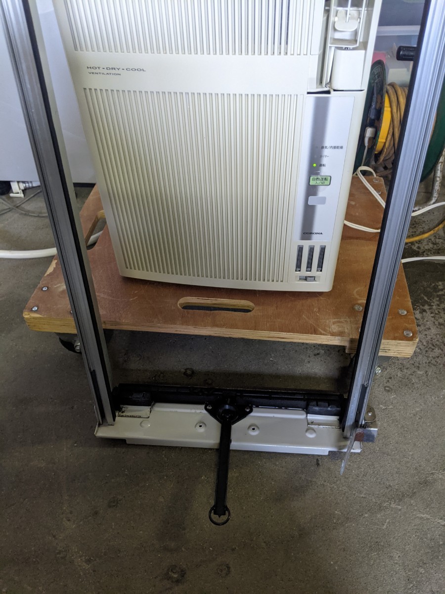 CORONA コロナ CWH-A1816 2016年製 冷房・暖房兼用・冷暖窓用エアコン