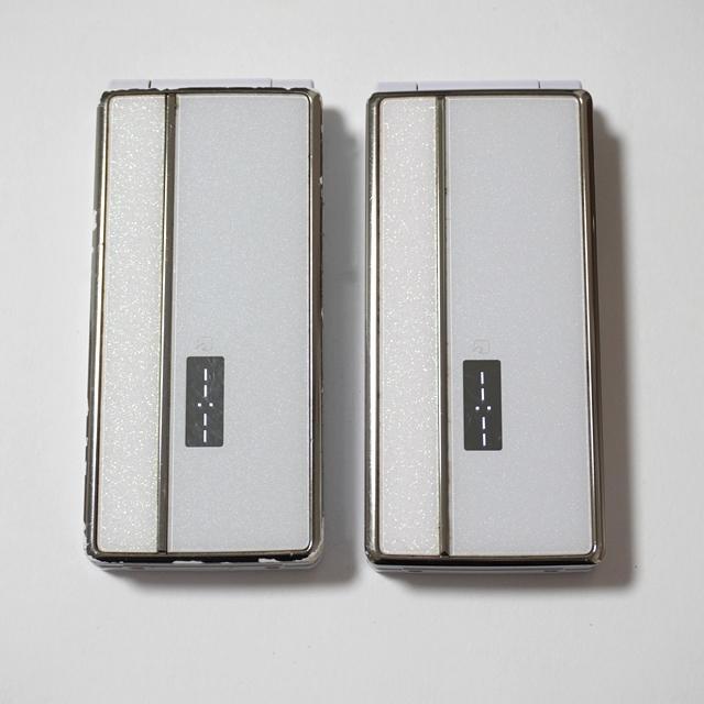 docomo FOMA N-03D ホワイト 2台セット / 本体 ネットワーク利用制限