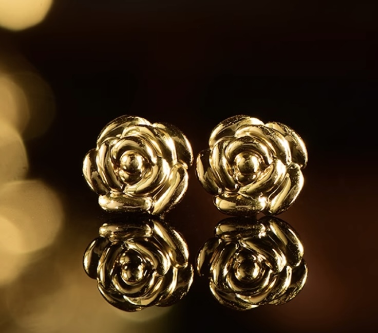 K18YG イエローゴールド ピアス 薔薇 ローズ バラ 花 スタッドピアス 18金 シンプル 18K akoya pearl ワンポイント 中空