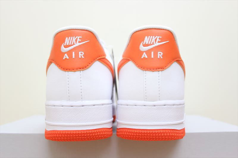 未使用 NIKE AIR FORCE 1 