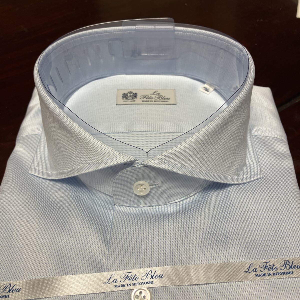 La fete bleu by HITOYOSHI ★サックスブルーワイシャツ　LL(43-86)　百貨店販売品　人吉産　ホリゾンタル