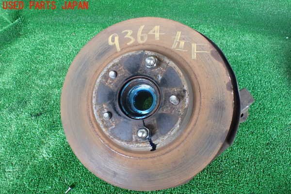 1UPJ-93644295]エルグランド E52系(PE52)左フロントナックルハブ 中古