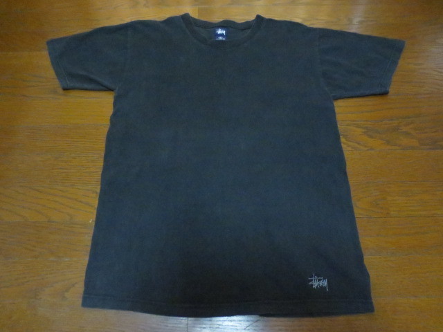 ９０’ｓ～００’ｓ　ＳＴＵＳＳＹ　ＭＡＤＥ　ＩＮ　ＵＳＡ　ステューシー　無地コットンティーシャツ　ししゅうロゴ入り　黒系　Ｍ