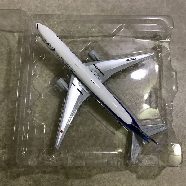 全日空商事｜ANA Boeing 777-300 PEACE JET｜1⁄200 .com: 1⁄200