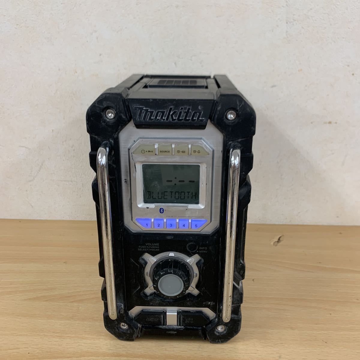 オーディオ機器 マキタ 充電式 ラジオ Bluetooth搭載 MR106 makita