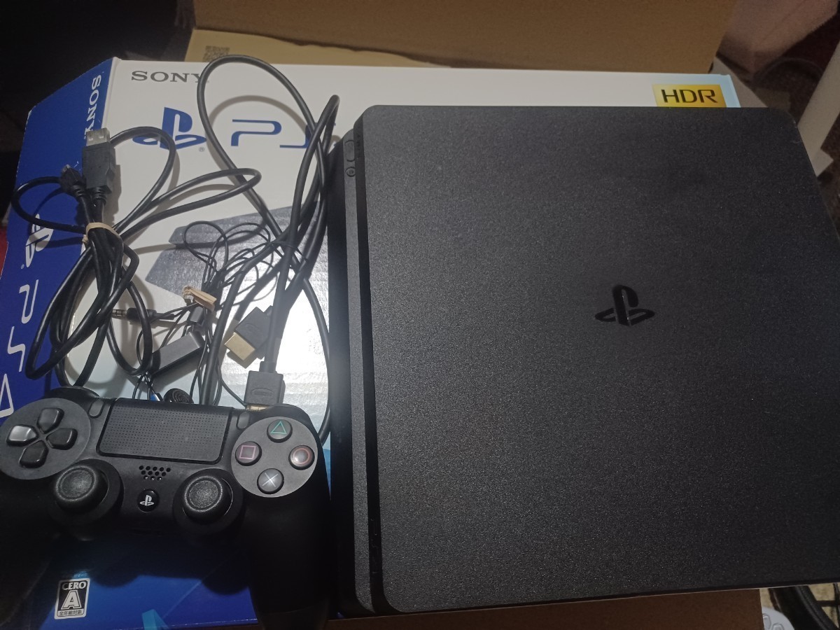 中古品】プレイステーション4 ジェットブラック 500GB CUH2100AB01