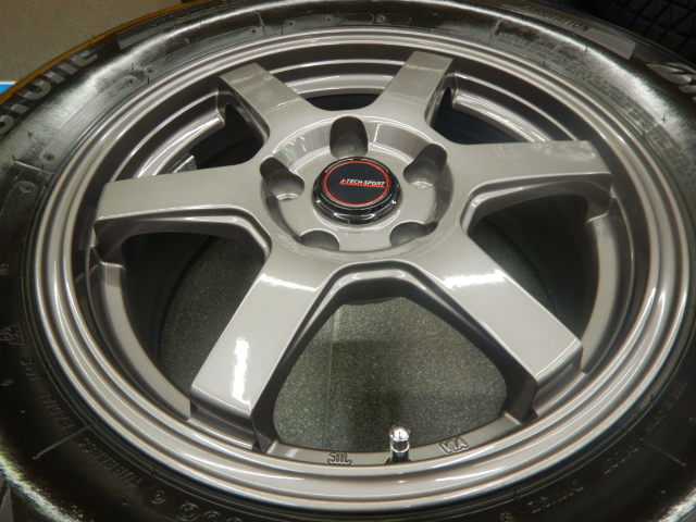 A: デリカD5にて使用 J-Tech 6.5J-16+38 2021年製 ブリザック DM 