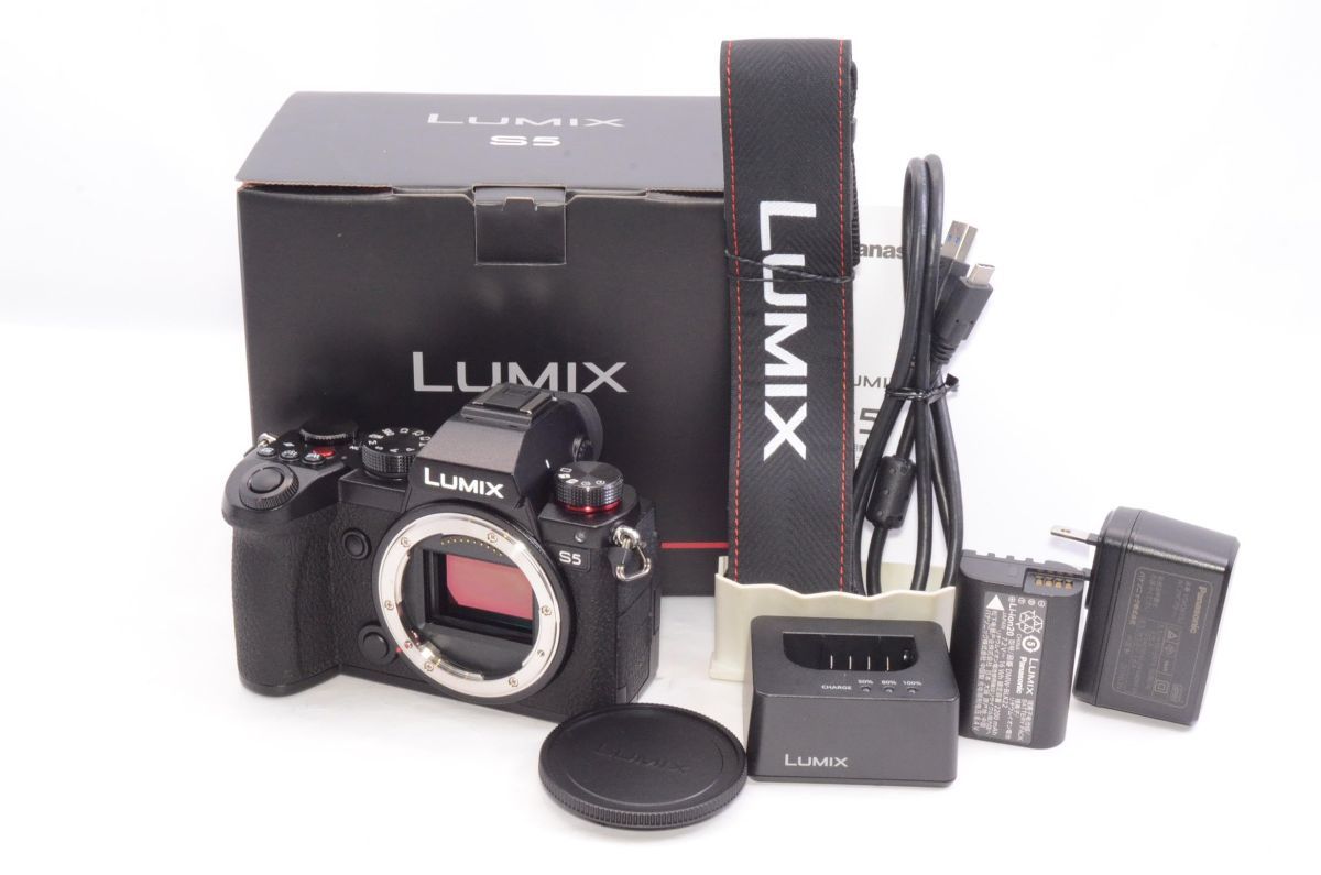 パナソニック フルサイズ ミラーレス一眼カメラ ルミックス S5 ボディ 小型 軽量モデル ブラック DC-S5-K #2307180A