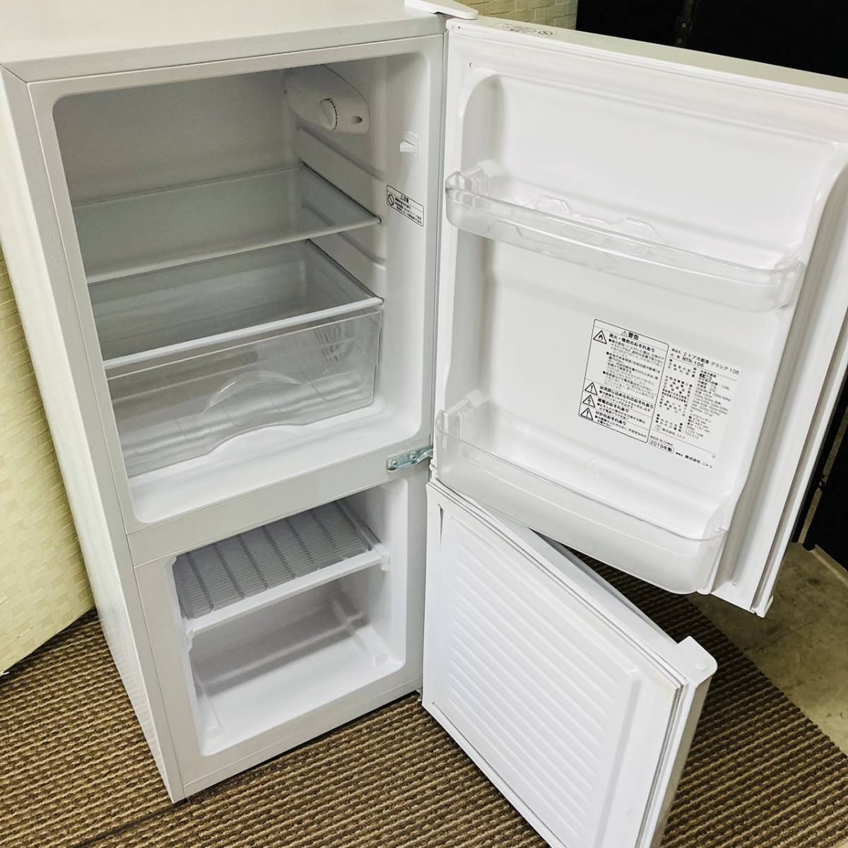 送料無料!!ニトリ NITORI 106L 2ドア冷蔵庫 グラシア106 NTR-106