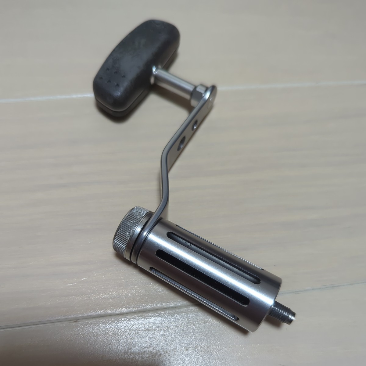 シマノ スーパーエアロ テクニウム 右巻 日本製 JAPAN SHIMANO シマノ スーパーエアロ テクニウムMg 純正ハンドル 右巻 日本製 JAPAN