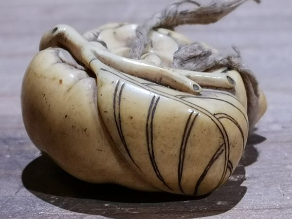 Yahoo!オークション -「クジラ 歯」(根付) (東洋彫刻)の落札相場・落札価格