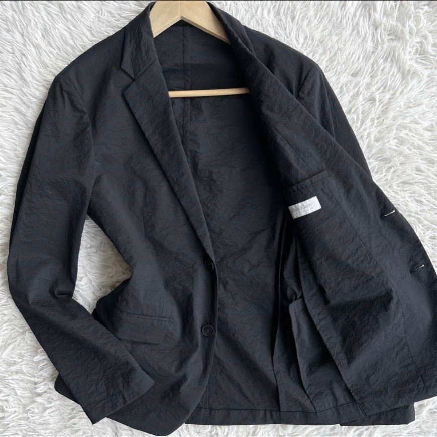 極美品！カルバンクライン CalvinKlein 薄手 サラサラ素材 テーラード 