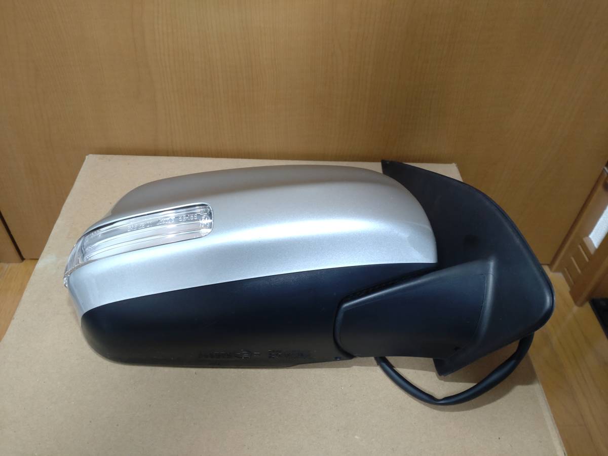 タウンエースバン　純正ミラー 運転席側　シルバー