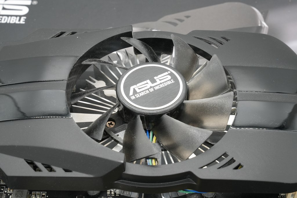 ASUS GeForce PH-GTX1050TI-4G 箱・付属品ありASUS ヤマダウェブコム