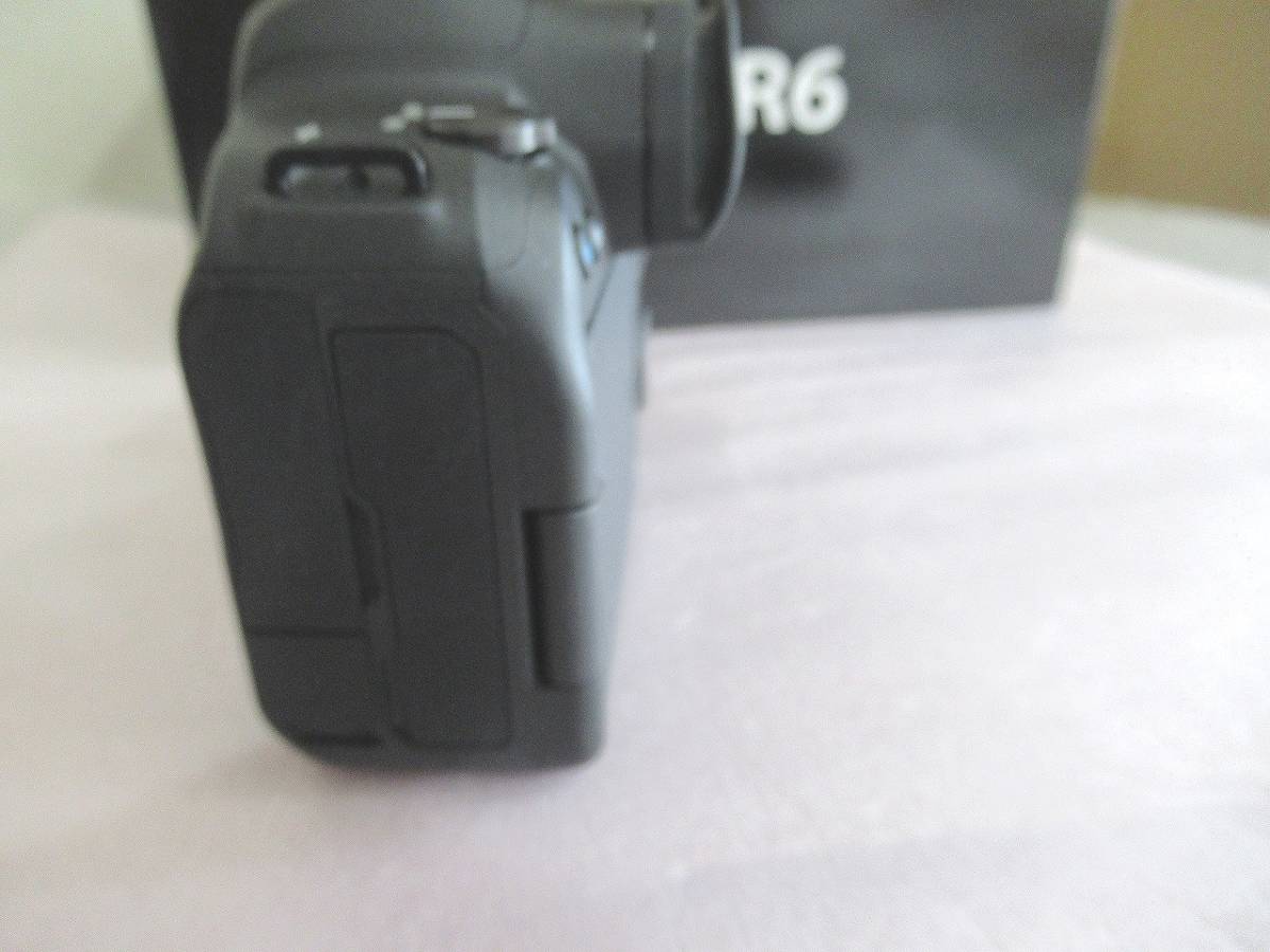 美品 Canon (キヤノン) EOS R6 ボディ ／バッテリー 2個つき☆ SD