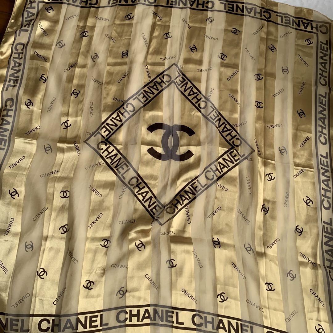 CHANEL シャネル大判シルクスカーフココマークゴールド ブラックヴィンテージ 希少】大判 CHANEL シャネル バッグ にも スカーフ バンダナ