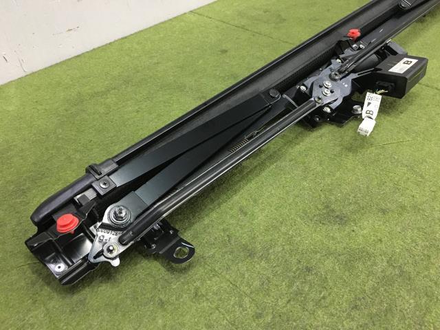 210 クラウン純正電動リアシェード、リアボード クラウン アスリート AWS210 リアサンシェード 純正 電動 ボード付 202