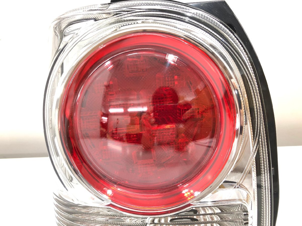 ♪美品♪ムーヴキャンバス LA800S 純正 テールランプ 左 LED