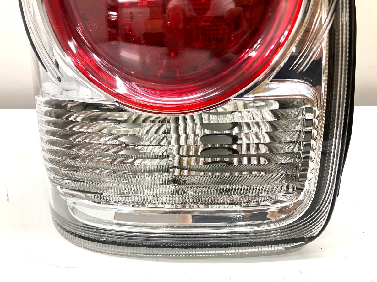♪美品♪ムーヴキャンバス LA800S 純正 テールランプ 左 LED