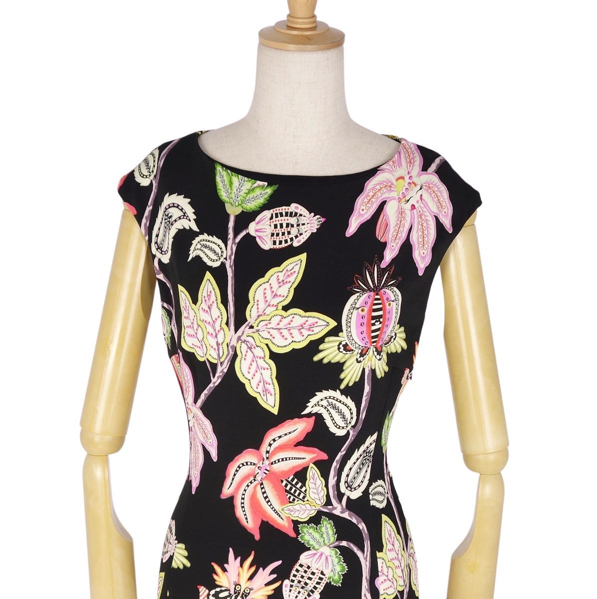 美品 エトロ ETRO ワンピース ドレス ノースリーブ 花柄 総柄