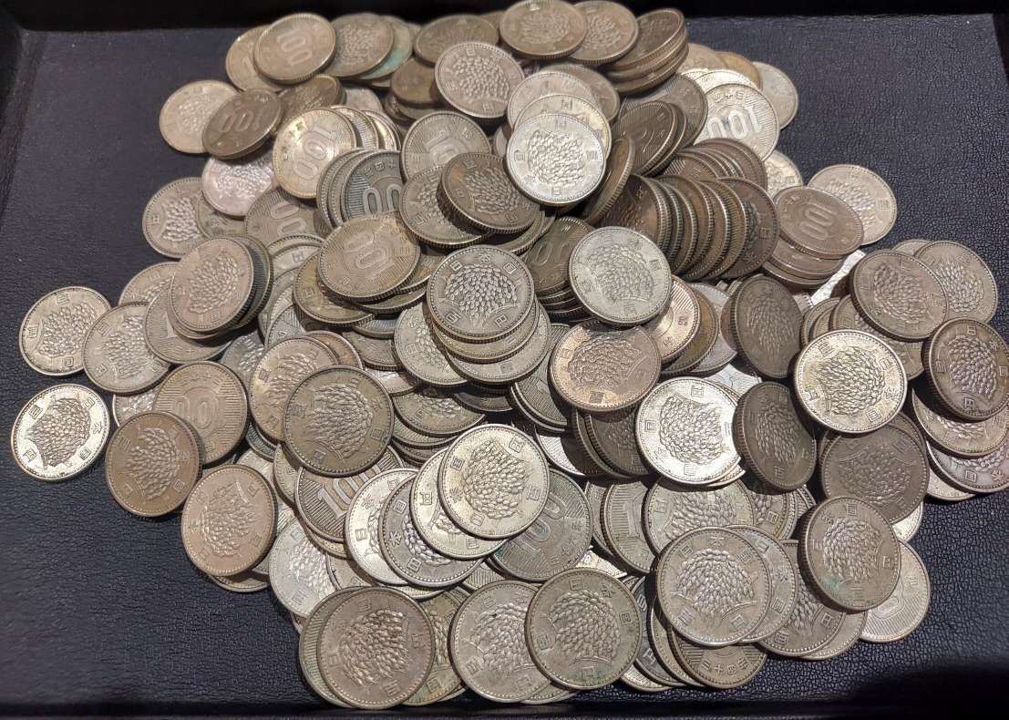 鳳凰100円銀貨の価値はいくら？昭和32～33年製造の旧百