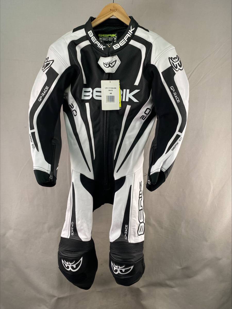 BERIK革ツナギ　48サイズ　レーシングスーツ BERIK ベリック レーシングスーツ WHITE/BLACK 48サイズ 新品 革ツナギ