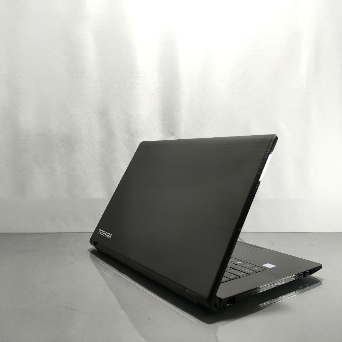 中古外装美品】Windows11Pro dynabook B65/DN 15.6 HD(1366x768