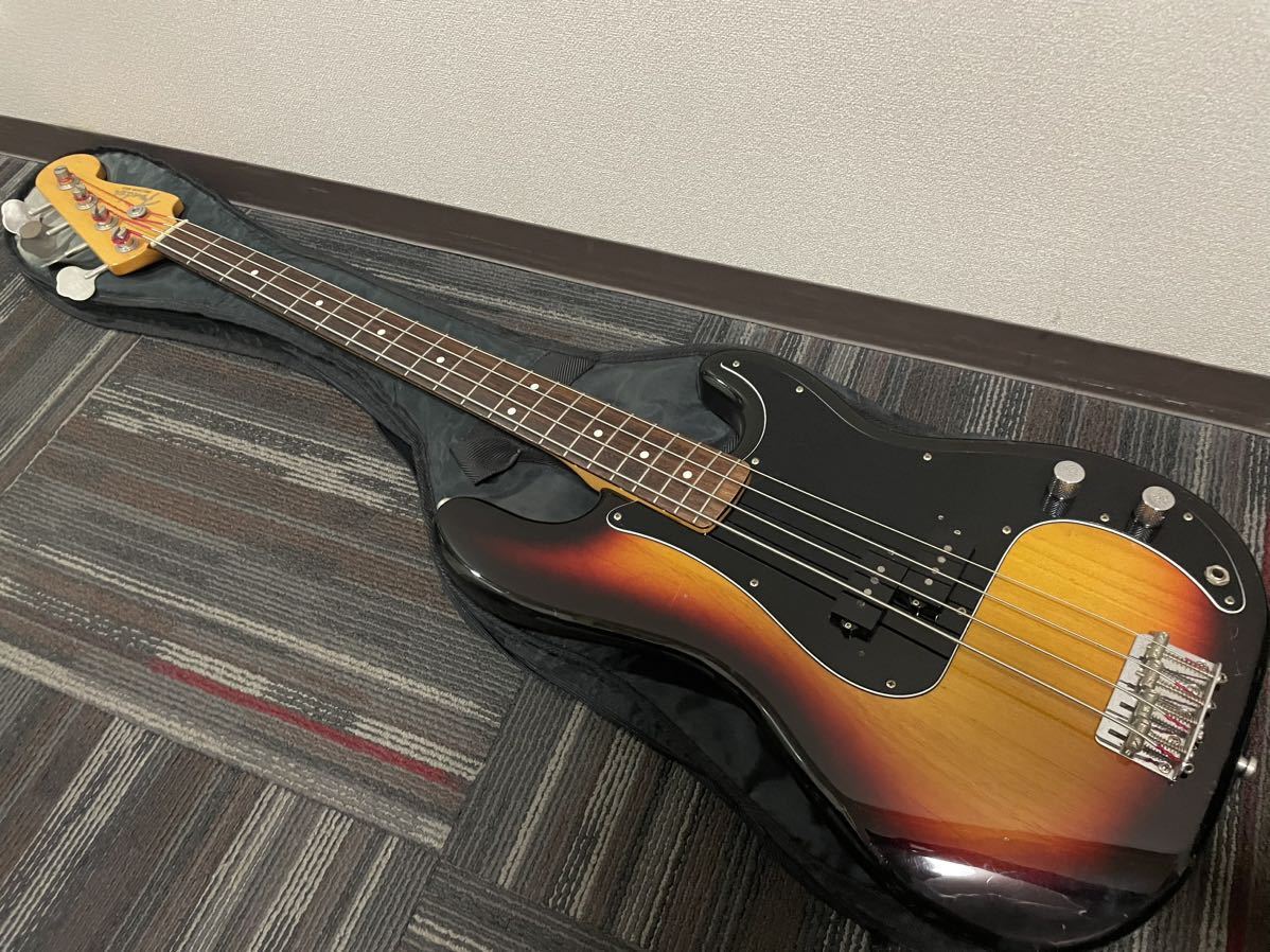 Fender Japan プレシジョンベース PB 62-53(白) Fender Japan PB62-53