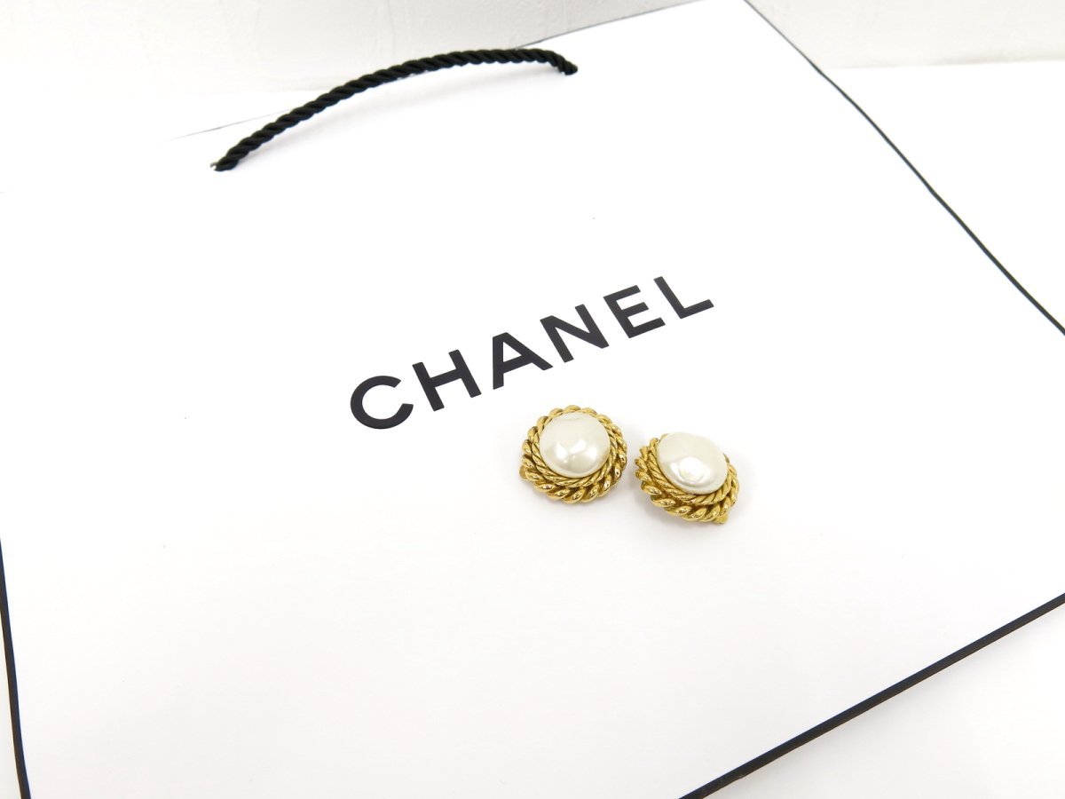 ◇美品◇CHANEL シャネル◇イヤリング アクセサリー◇ホワイト