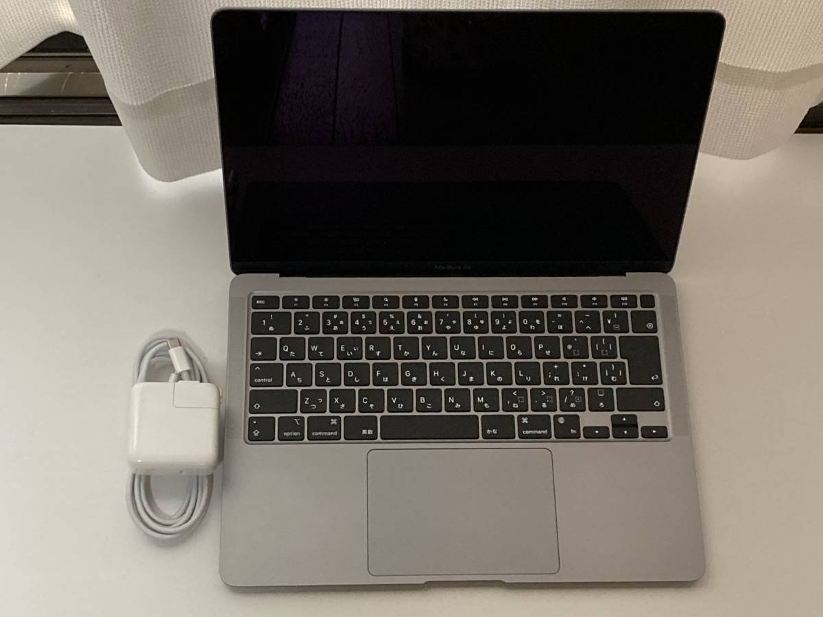 ジャンク MacBook Air 2020 M1 A2337 7-core GPU 8GB/256GB スペース