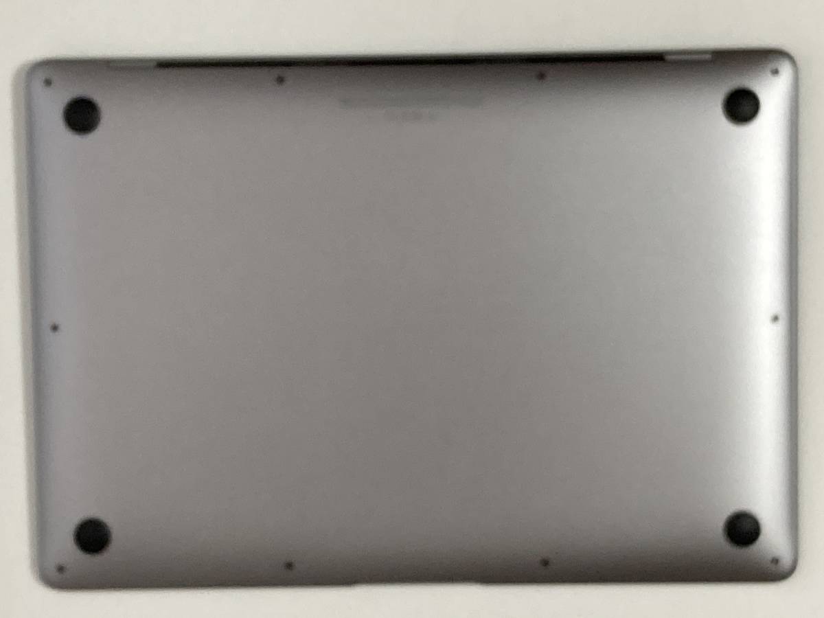 ジャンク MacBook Air 2020 M1 A2337 7-core GPU 8GB/256GB スペース