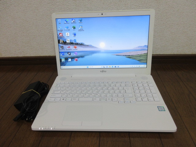 富士通 AH50/C2 FMVA50C2WP 2018年7月 第7世代 インテル Core i7 