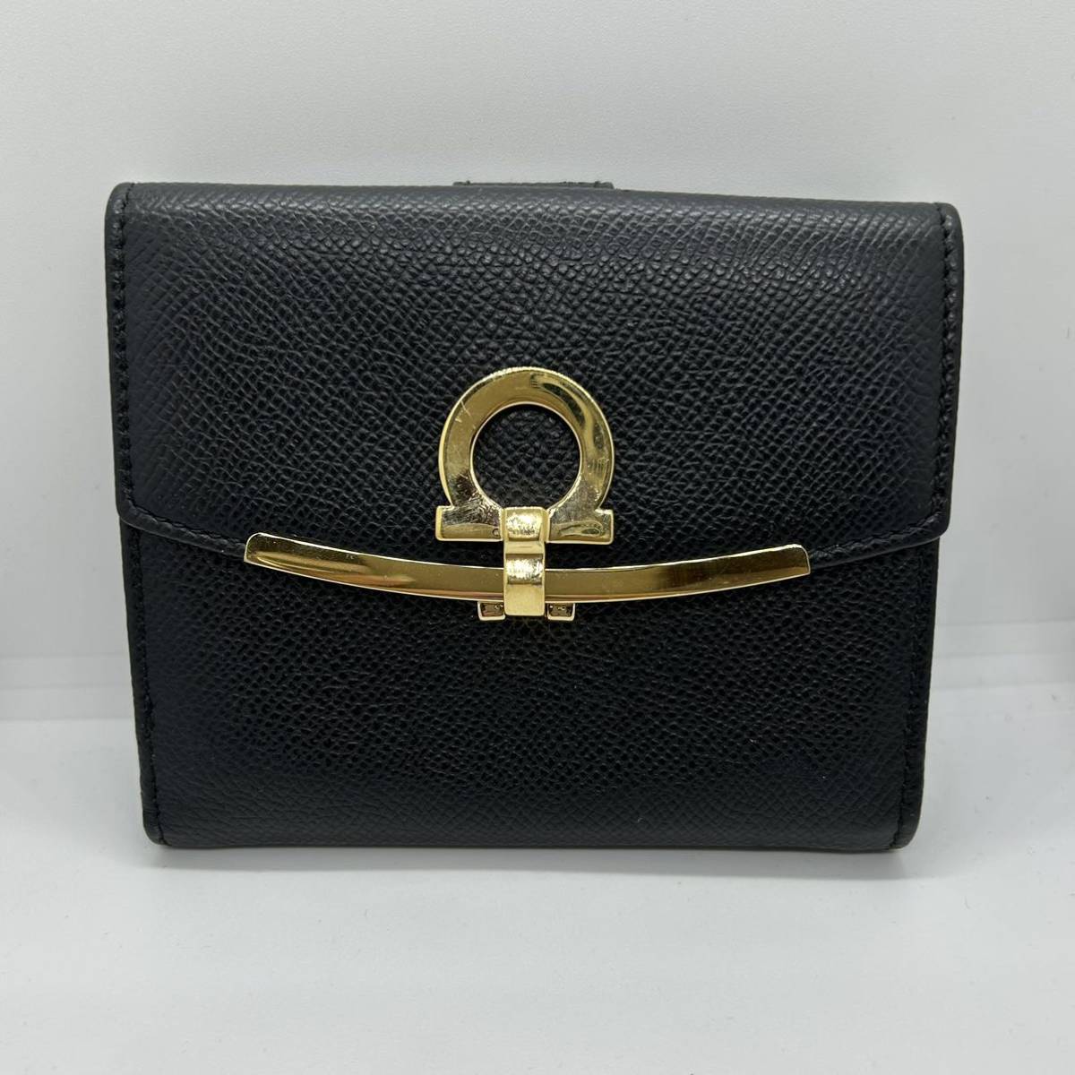 1円□新品同様□フェラガモ□定価64，800円□22D324□長