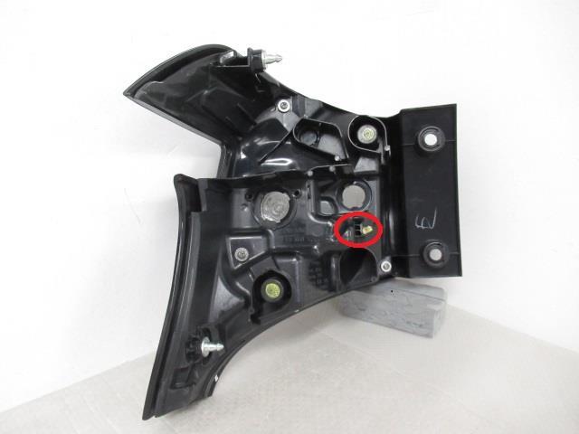 シエンタ DBA-NSP170G 右テールランプ 81551-52C80 347778 シエンタ
