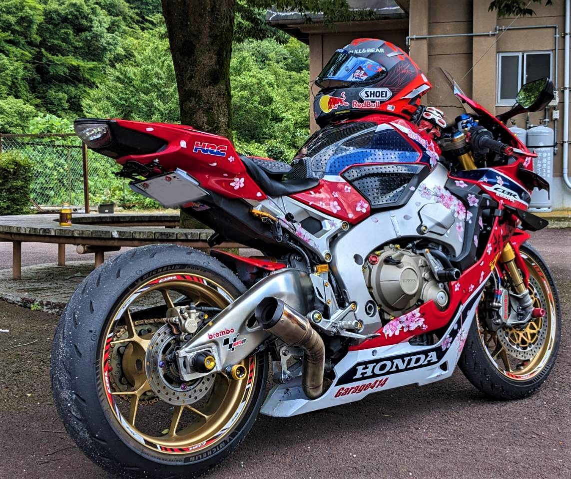 ☆CBR1000RR SC77用・ワンオフマフラ－ CBR1000RR マフラー SC77
