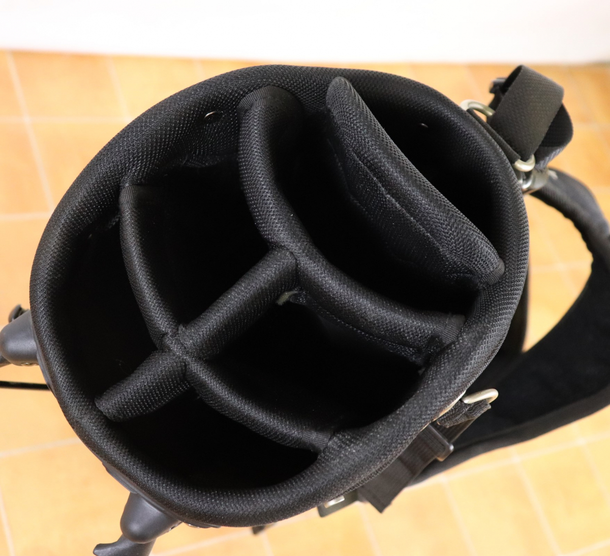 TaylorMade テーラーメイド ゴルフ キャディバッグ スタンド 6分割