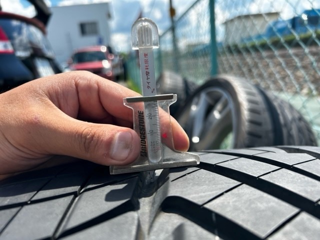 マセラティ　クアトロポルテ　スポーツGT S　純正ホイール＆タイヤセット クアトロポルテ マセラティ Ｓ Sport ネロ×ロッソレザー S（2010）試乗記何