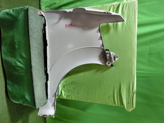 Ｎ－ＢＯＸ DBA-JF1 左フロントフェンダー NH875P プレミアムホワイトパールII Ｎ－ＢＯＸ JF1 NH875P フェンダーの中古品・新品 左 「875」(サイド)(外装)の落札相場・落札価格