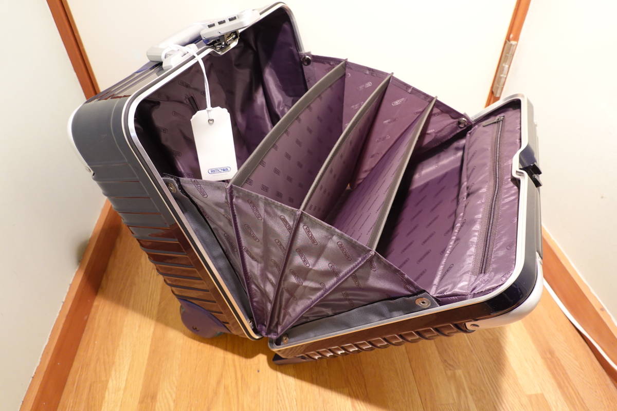 未使用 RIMOWA リモワ リンボ ナイトブルー ビジネストローリー 2輪 